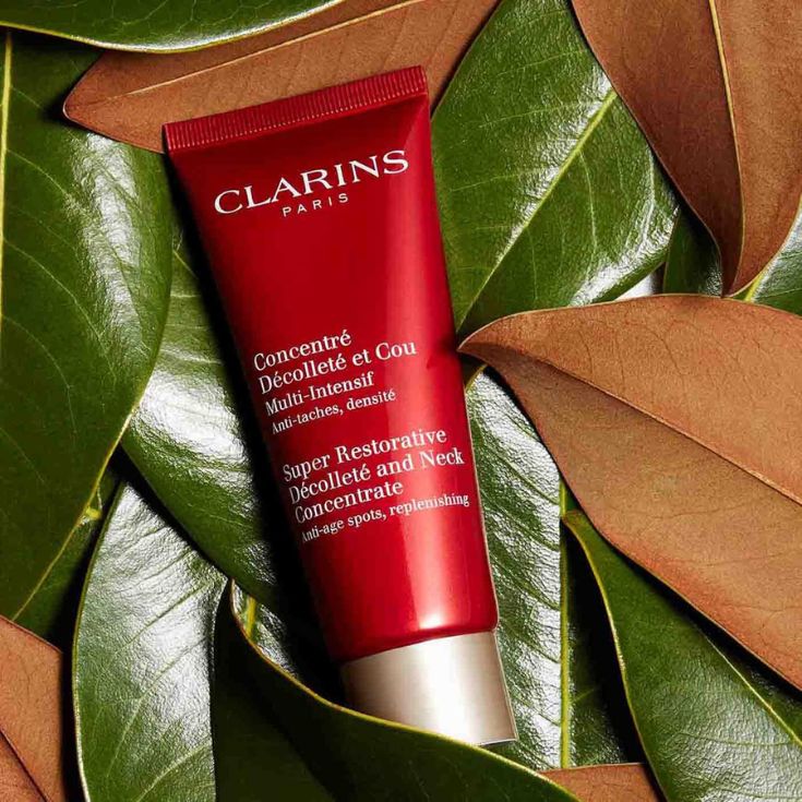 SUPER-RESTORATIVE NECK & CHEST CREAM